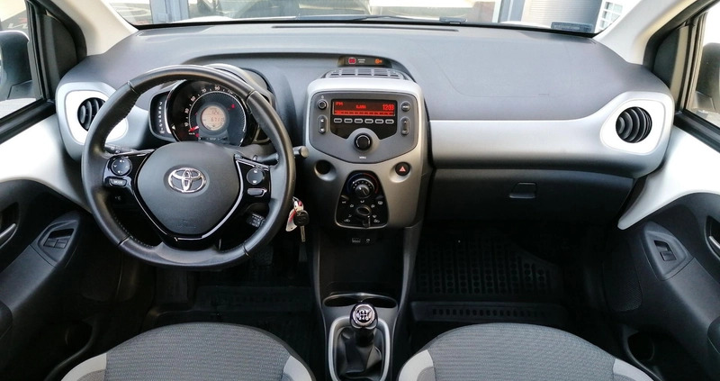 Toyota Aygo cena 45900 przebieg: 67107, rok produkcji 2020 z Grudziądz małe 191